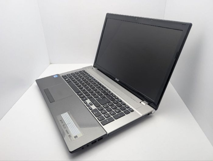 Ноутбук Acer Aspire V3-771 / 17.3" (1600x900) TN / Intel Core i3-2328M (2 (4) ядра по 2.2 GHz) / 6 GB DDR3 / 1000 GB HDD / Intel HD Graphics 3000 / WebCam / DVD-ROM б/в - зображення 7
