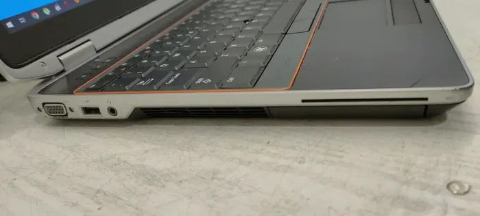 Ноутбук Б-клас Dell Latitude E6520 / 15.6" (1920x1080) TN / Intel Core i5-2520M (2 (4) ядра по 2.5 - 3.2 GHz) / 8 GB DDR3 / 500 GB HDD / nVidia NVS 4200M, 512 MB GDDR3, 64-bit / WebCam б/в - зображення 6