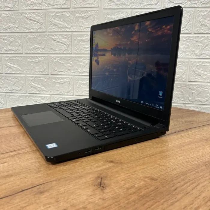 Ноутбук Б-клас Dell Inspiron 5566 / 15.6" (1366x768) TN / Intel Core i5-7200U (2 (4) ядра по 2.5 - 3.1 GHz) / 8 GB DDR4 / 256 GB SSD / Intel HD Graphics 620 / WebCam / DVD-ROM б/в - зображення 5