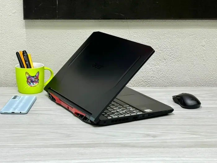 Ігровий ноутбук Acer Nitro 5 AN515-55 / 15.6" (1920x1080) IPS / Intel Core i5-10300H (4 (8) ядра по 2.5 - 4.5 GHz) / 16 GB DDR4 / 512 GB SSD M.2 / nVidia GeForce RTX 3060, 6 GB GDDR6, 192-bit / WebCam б/в - зображення 5