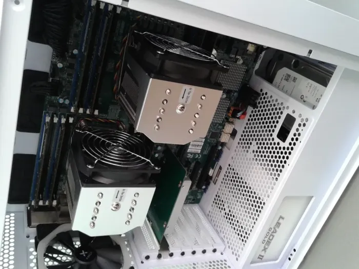 Сервер Mid Vinga Tower / 2x Intel Xeon E5-2699 v4 (18 (36) ядер по 2.2 - 3.6 GHz) / 128 GB DDR4 / 1 TB HDD / 1000W б/в - зображення 24