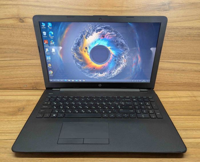 Ноутбук Б-клас HP 15-bs05dx / 15.6" (1366x768) TN Touch / Intel Core i5-7200U (2 (4) ядра по 2.5 - 3.1 GHz) / 8 GB DDR4 / 256 GB SSD / Intel HD Graphics 620 / WebCam / Windows 10 б/в - зображення 2