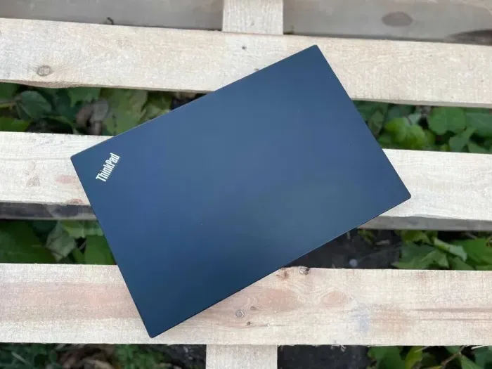 Ультрабук Lenovo ThinkPad L590 / 15.6" (1920x1080) IPS / Intel Core i5-8265U (4 (8) ядра по 1.6 - 3.9 GHz) / 16 GB DDR4 / 256 GB SSD / Intel UHD Graphics 620 / WebCam б/в - зображення 7