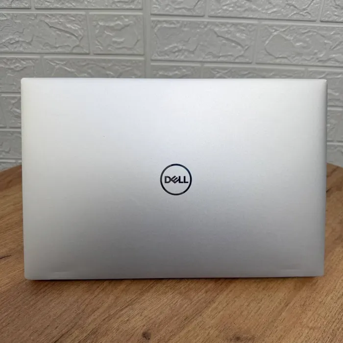 Ігровий ноутбук Б-клас Dell XPS 15 9510 / 15.6" (3840x2160) IPS Touch / Intel Core i9-11900H (8 (16) ядер по 2.1 - 4.9 GHz) / 16 GB DDR4 / 512 GB SSD / nVidia GeForce RTX 3050 Ti, 4 GB GDDR6, 128-bit / WebCam б/в - зображення 3