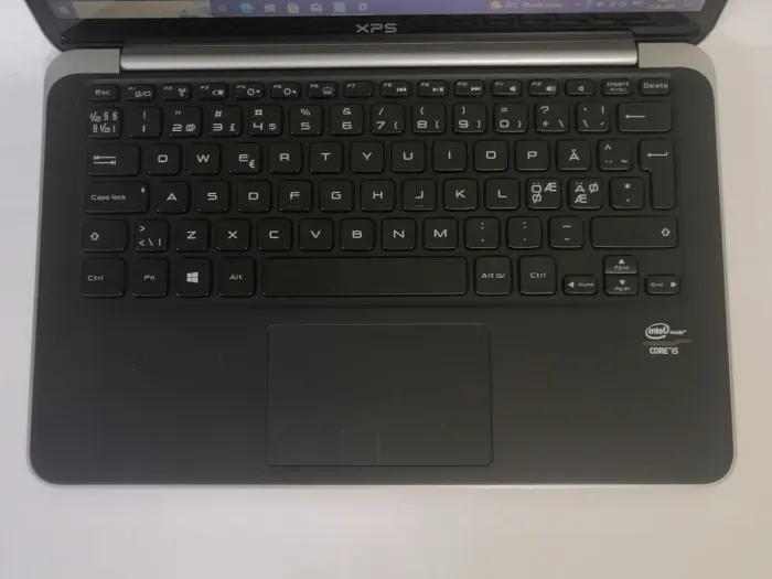 Ультрабук Б-класс Dell XPS 13 L322X / 13.3" TN / Core i5-3337U (2(4) ядра по 1.8-2.7 GHz) / 4GB DDR3 / 128GB SSD / HD Graphics 4000 / WebCam / Mini DisplayPort б/в - зображення 3