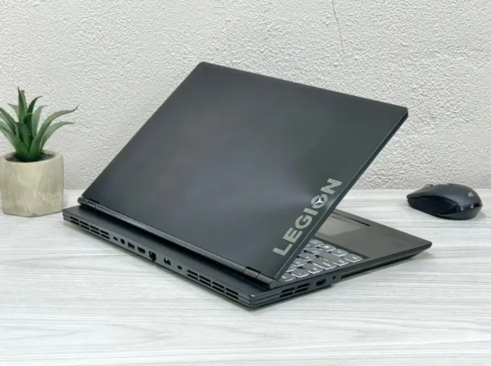 Ігровий ноутбук Lenovo Legion Y540-15IRH / 15.6" (1920x1080) IPS / Intel Core i7-9750H (6 (12) ядер по 2.6 - 4.5 GHz) / 16 GB DDR4 / 256 GB SSD + 500 GB HDD / nVidia GeForce RTX 2060, 6 GB GDDR6, 192-bit / WebCam / Win 11 Home б/в - зображення 7