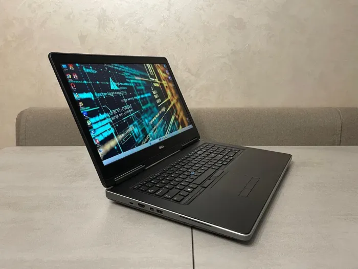 Мобільна робоча станція Dell Precision 7720 / 17,3" (1920x1080) IPS / Intel Core i7-6820HQ (4 (8) ядра по 2,7 - 3,6 ГГц) / 16 ГБ DDR4 / 256 ГБ SSD + 1000 ГБ HDD / nVidia Quadro P3000, 6 ГБ GDDR5, 192-біт / WebCam б/в - зображення 5