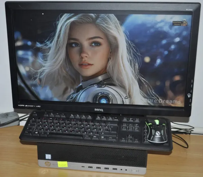 Комплект: HP EliteDesk 800 G3 SFF / Intel Core i5-6500 (4 ядра по 3.2 - 3.6 GHz) / 8 GB DDR4 / 240 GB SSD + 250 GB HDD / Intel HD Graphics 530 / DVD-ROM + Монітор Acer BL2405HT / 24" (1920x1080) TN / DVI, HDMI + Windows 11 P б/в - зображення 2