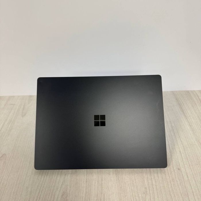 Ультрабук Microsoft Surface Laptop 4 2021 / 13.5" (2256x1504) IPS Touch / Intel Core i7-1185G7 (4 (8) ядра по 3.0 - 4.8 GHz) / 16 GB DDR4 / 256 GB SSD / Intel Iris Xe Graphics / WebCam б/в - изображение 6