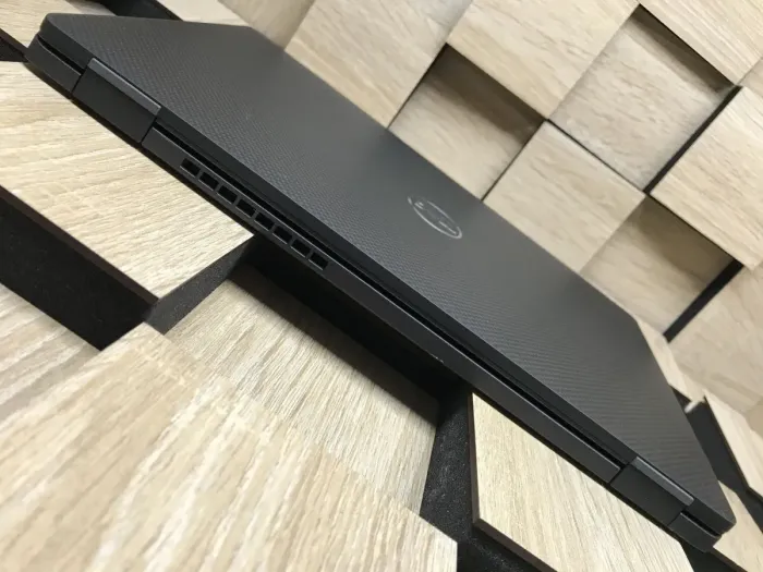 Ультрабук Б-клас Dell Latitude 7410 / 14" (1920x1080) IPS / Intel Core i5-10210U (4 (8) ядра по 1.6 - 4.2 GHz) / 8 GB DDR4 / 256 GB SSD M.2 / Intel UHD Graphics / WebCam / Fingerprint / USB 3.2 / HDMI / Windows 10 б/в - зображення 7