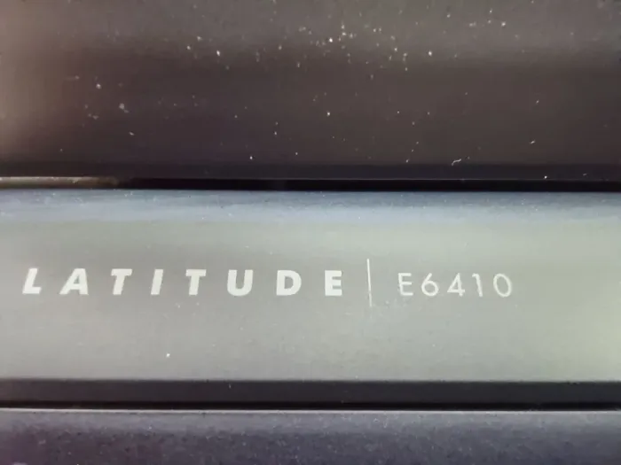 Ноутбук Dell Latitude E6410 / 14.1" (1280x800) TN / Intel Core i5-560M (2 (4) ядра по 2.67 - 3.0 GHz) / 4 GB DDR3 / 120 GB SSD / Intel HD Graphics / WebCam / АКБ не дарує б/в - зображення 5
