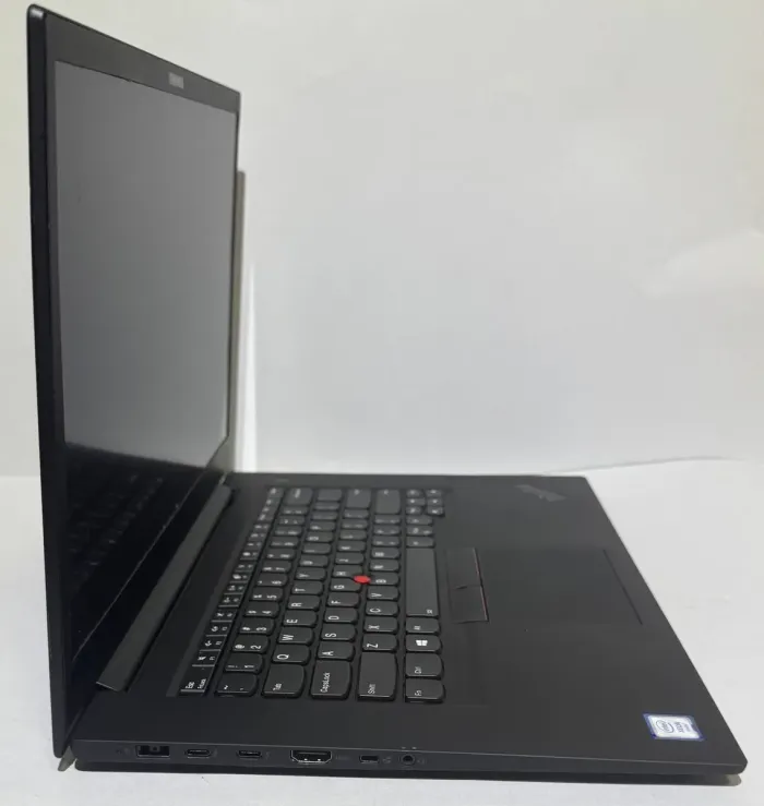 Мобільна робоча станція Lenovo ThinkPad P1 Gen1 / 15.6" (3840x2160) IPS / Intel Xeon E-2176M (6 (12) ядер по 2,7 - 4,4 ГГц) / 32 ГБ DDR4 / 512 ГБ SSD / nVidia Quadro P2000, 4 ГБ GDDR5, 128-біт / WebCam б/в - зображення 4