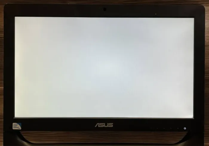 Моноблок Asus ET2013IUKI / 20" (1600x900) TN / Intel Core i5-3550S (4 ядра по 3.0 - 3.7 GHz) / 8 GB DDR3 / 256 GB SSD / Intel HD Graphics 2500 / WebCam б/в - зображення 6