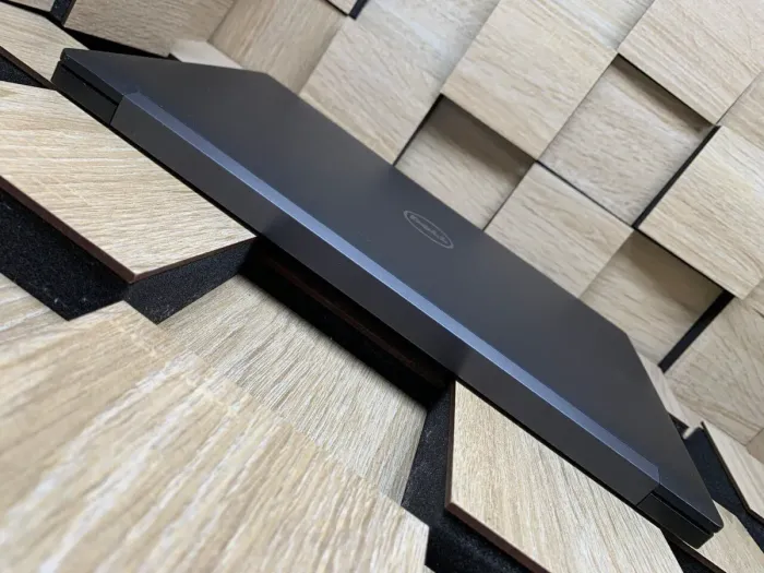 Ультрабук Б-клас Dell Latitude 7480 / 14" (1920x1080) IPS / Intel Core i5-7200U (2 (4) ядра по 2.5 - 3.1 GHz) / 8 GB DDR4 / 256 GB SSD M.2 / Intel HD Graphics 620 / WebCam б/в - зображення 7