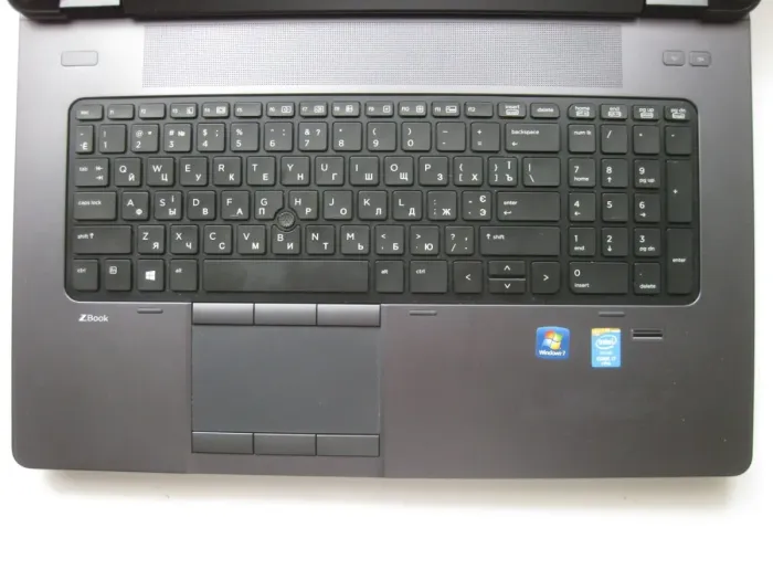 Робоча станція HP ZBook 17 G2 / 17.3" (1920x1080) TN / Intel Core i7-4810MQ (4 (8) ядра по 2.8 - 3.8 GHz) / 32 GB DDR3 / 480 GB SSD + 750 GB HDD / nVidia Quadro K3100M, 4 GB GDDR5, 256-bit / WebCam б/в - зображення 3