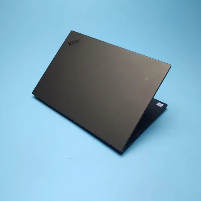 Ультрабук Lenovo ThinkPad T490 / 14" (1920x1080) IPS Touch / Intel Core i5-8250U (4 (8) ядра по 1.6 - 3.9 GHz) / 16 GB DDR4 / 512 GB SSD / Intel UHD Graphics 620 / WebCam / Win 10 Pro б/в - зображення 3