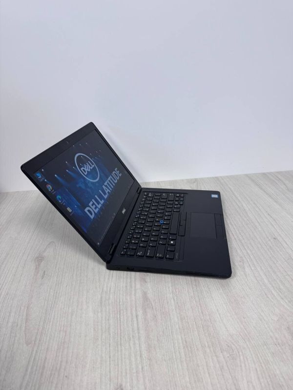 Ультрабук Б-клас Dell Latitude 5480 / 14" (1920x1080) IPS / Intel Core i7-7600U (2 (4) ядра по 2.8 - 3.9 GHz) / 8 GB DDR4 / 128 GB SSD M.2 / Intel HD Graphics 620 / WebCam б/в - зображення 4