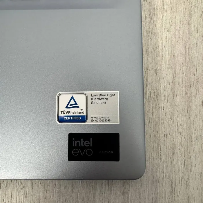 Ноутбук Dell Inspiron 7440 / 14" (2880x1800) IPS / Intel Core Ultra 7 155H (16 (22) ядер по 1.4 - 4.8 GHz) / 16 GB DDR5 / 1000 GB SSD / Intel Arc Graphics / WebCam б/в - зображення 5