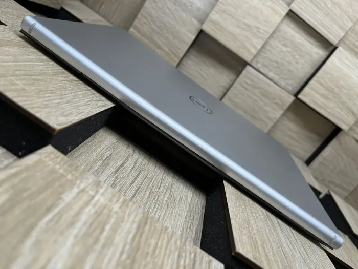 Ультрабук Б-клас Dell Inspiron 13 5310 / 13.3" (1920x1200) IPS / Intel Core i5-11320H (4 (8) ядра по 3.2 - 4.5 GHz) / 16 GB DDR4 / 512 GB SSD M.2 / Intel Iris Xe Graphics / WebCam б/в - зображення 7