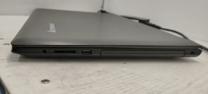 Ноутбук Б-класс Lenovo G50-30 / 15.6" TN / Celeron N2840 (2 ядра по 2.16-2.58 GHz) / 4GB DDR3 / 256GB SSD / GeForce 820M, 1 GB DDR3, 64-bit / WebCam б/в - зображення 4