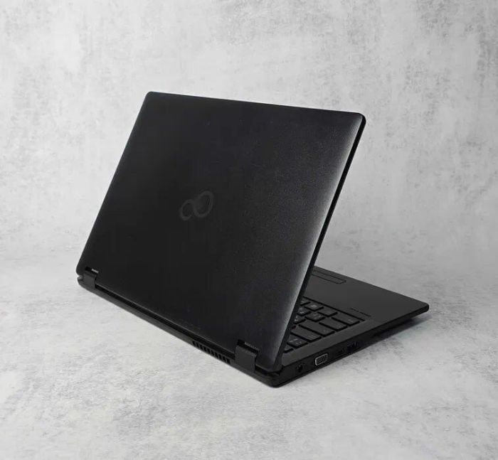 Ультрабук Fujitsu LifeBook E548 / 14" (1920x1080) IPS / Intel Core i5-8350U (4 (8) ядра по 1.7 - 3.6 GHz) / 8 GB DDR4 / 256 GB SSD / Intel UHD Graphics 620 / WebCam / Win 10 Pro б/в - зображення 3