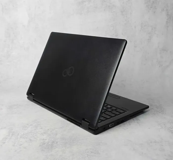 Ультрабук Fujitsu LifeBook E548 / 14" (1920x1080) IPS / Intel Core i5-8350U (4 (8) ядра по 1.7 - 3.6 GHz) / 8 GB DDR4 / 256 GB SSD / Intel UHD Graphics 620 / WebCam / Win 10 Pro б/в - зображення 3