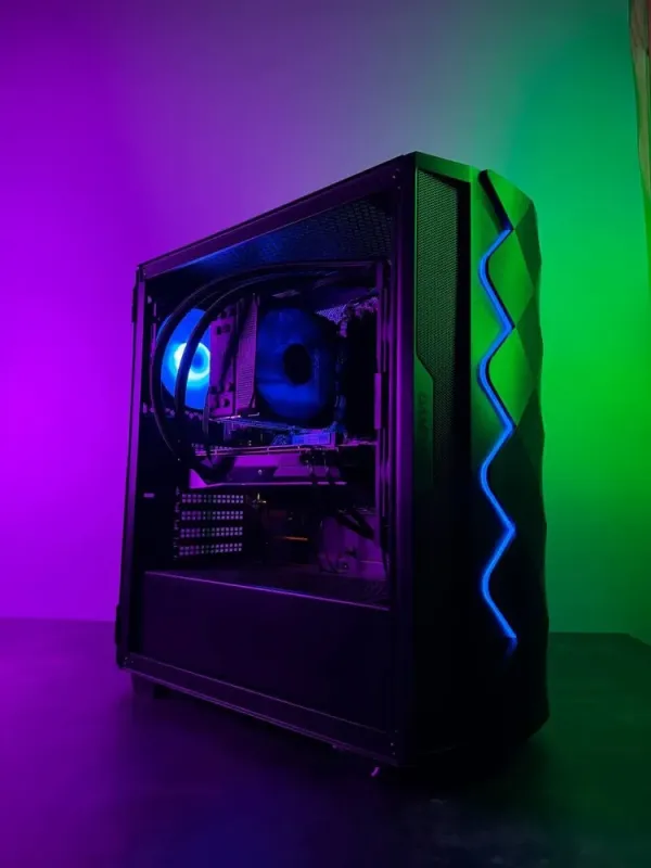 Ігровий ПК Tower / Intel Core i7-8700K (6 (12) ядер по 3.7 - 4.7 GHz) / 16 GB DDR4 / 500 GB SSD / AMD Radeon RX 580, 8 GB GDDR5, 256-bit б/в - зображення 2