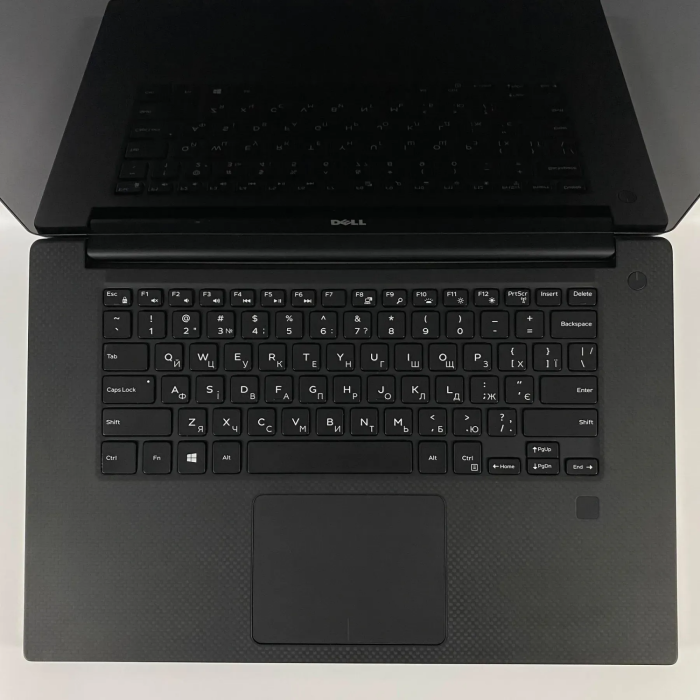 Ігровий ноутбук Dell XPS 15 9560 / 15,6" (3840x2160) IPS Touch / Intel Core i7-7700HQ (4 (8) ядра по 2,8 - 3,8 ГГц) / 16 ГБ DDR4 / 512 ГБ SSD / nVidia Geforce GTX 1050, 4 ГБ GDDR5, 128-біт / HDMI б/в - зображення 3