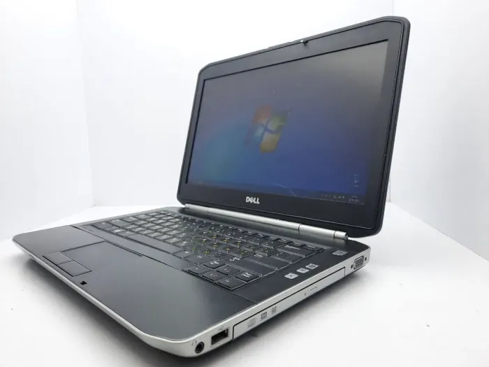 Ноутбук Dell Latitude E5420 / 14" TN / Intel Core i5-2430M (2(4) ядра по 2.4-3 GHz) / 4GB DDR3 / 320GB HDD / HD Graphics 3000 б/в - зображення 4