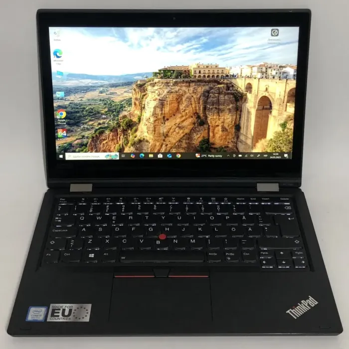 Ультрабук-трансформер Б-клас Lenovo ThinkPad L390 Yoga / 13.3" (1920x1080) IPS Touch / Intel Core i3-8145U (2 (4) ядра по 2.1 - 3.9 GHz) / 8 GB DDR4 / 256 GB SSD / Intel UHD Graphics / WebCam / Win 10 Pro б/в - зображення 2