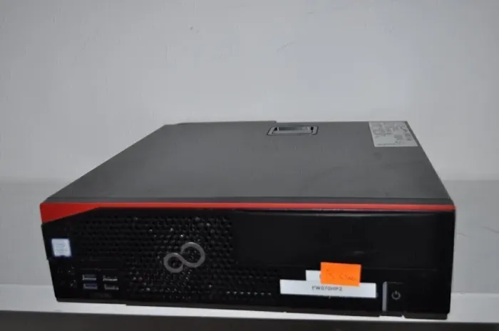 Комп'ютер Fujitsu Esprimo D757 E90+ SFF / Intel Core i5-6500 (4 ядра по 3.2 - 3.6 GHz) / 64 GB DDR4 / 500 GB SSD / Intel HD Graphics 530 / DVD-ROM / Windows 11 Pro б/в - зображення 2