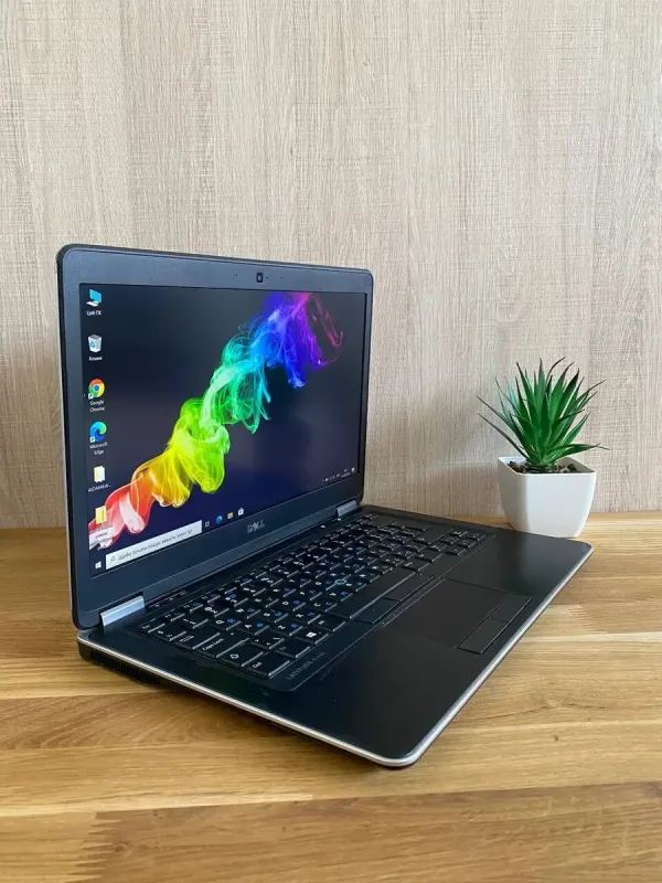 Ноутбук Dell Latitude E7440 / 14" (1920x1080) TN / Intel Core i5-4300U (2 (4) ядра по 1.9 - 2.9 GHz) / 12 GB DDR3 / 128 GB SSD / Intel HD Graphics 4400 / WebCam / HDMI б/в - зображення 3