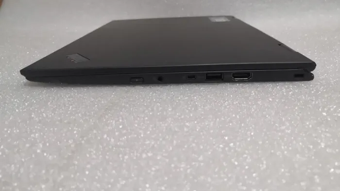 Ноутбук-трансформер Б-клас Lenovo ThinkPad X1 Yoga G3 / 14" (2560x1440) IPS Touch / Intel Core i5-8350U (4 (8) ядра по 1.7 - 3.6 GHz) / 8 GB DDR3 / 256 GB SSD / Intel UHD Graphics 620 / WebCam / Windows 10 Pro б/в - зображення 5