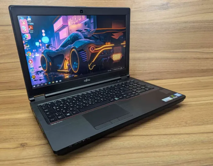 Мобільна робоча станція Б-клас Fujitsu Celsius H780 / 15.6" (1920x1080) IPS / Intel Core i7-8750H (6 (12) ядер по 2.2 - 4.1 GHz) / 32 GB DDR4 / 512 GB SSD / nVidia Quadro P600, 4 GB GDDR5, 128-bit / 4G / HDMI / WebCam / Windows 10 б/в - зображення 4