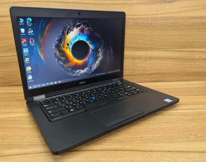 Ультрабук Dell Latitude 5480 / 14" (1366x768) TN / Intel Core i5-7300U (2 (4) ядра по 2.6 - 3.5 GHz) / 8 GB DDR4 / 256 GB SSD / Intel HD Graphics 620 / HDMI / WebCam / Windows 10 б/в - изображение 4