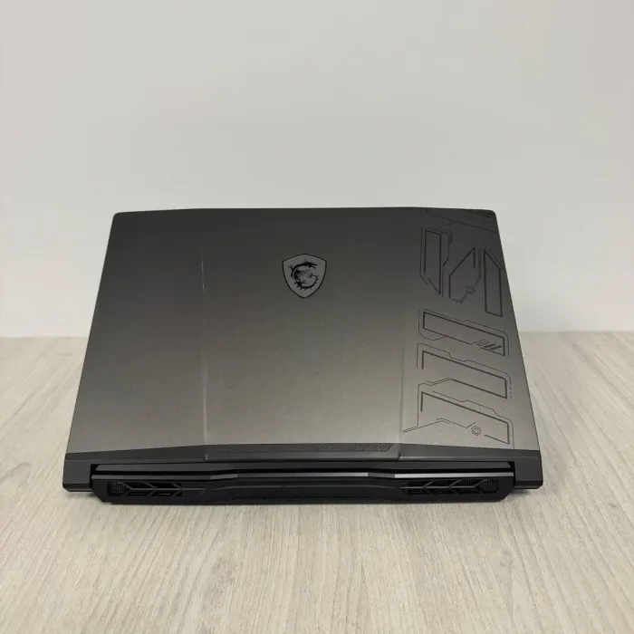 Ігровий ноутбук Б-класу MSI Pulse 15 B13VGK / 15.6" (1920x1080) IPS / Intel Core i7-13700H (14 (20) ядер по 2.4 - 5.0 GHz) / 16 GB DDR5 / 512 GB SSD NVMe / nVidia GeForce RTX 4070, 8 GB GDDR6, 128-bit / WebCam б/в - зображення 7