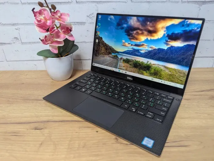 Ультрабук Dell XPS 13 9360 (P54G) / 13.3" (1920x1080) IPS Touch / Intel Core i5-6200U (2 (4) ядра по 2.3 - 2.8 GHz) / 8 GB DDR4 / 256 GB SSD / Intel HD Graphics 620 / WebCam б/в - зображення 6
