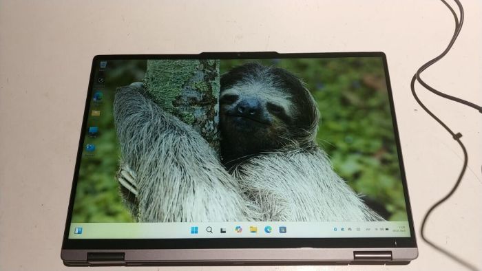 Ультрабук-трансформер Lenovo Yoga 7 16ARP8 / 16" (1920x1080) IPS Touch / AMD Ryzen 5 7535U (6 (12) ядер по 2.9 - 4.55 GHz) / 8 GB DDR5 / 512 GB SSD / AMD Radeon 660M / WebCam б/в - зображення 15