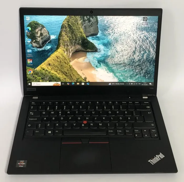 Ноутбук Б-клас Lenovo ThinkPad T495 / 14" (1920x1080) IPS / AMD Ryzen 3 PRO 3300U (4 ядра по 2.1 - 3.5 GHz) / 8 GB DDR4 / 256 GB SSD NVMe / AMD Radeon RX Vega 6 Graphics / WebCam / Win 10 Pro б/в - зображення 2