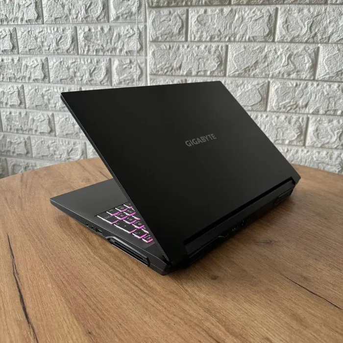 Ігровий ноутбук Gigabyte A5 K1 / 15.6" (1920x1080) IPS / AMD Ryzen 7 5800H (8 (16) ядер 3.2 - 4.4 ГГц) / 16 ГБ DDR4 / 512 ГБ SSD + 1000 ГБ HDD / nVidia GeForce RTX 3070, 8 ГБ GDDR6, 256-біт / веб-камера б/в - зображення 6