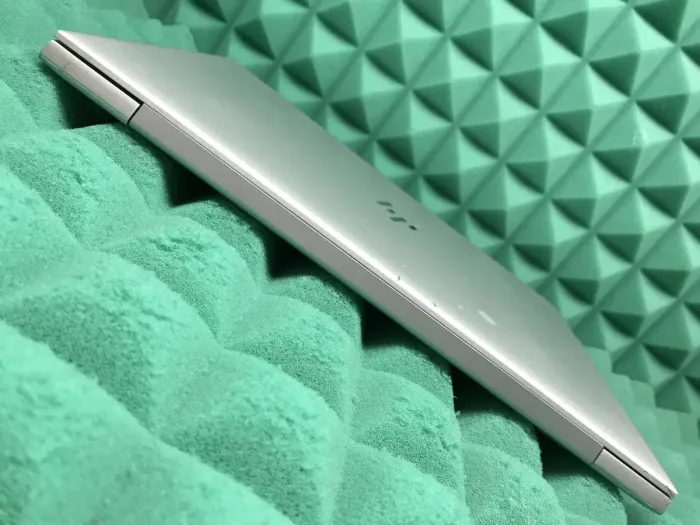 Ультрабук Б-клас HP EliteBook 840 G5 / 14" (1920x1080) IPS / Intel Core i7-8650U (4 (8) ядра по 1.9 - 4.2 GHz) / 8 GB DDR4 / 256 GB SSD M.2 / Intel UHD Graphics 620 / WebCam / Fingerprint / HDMI б/в - зображення 8