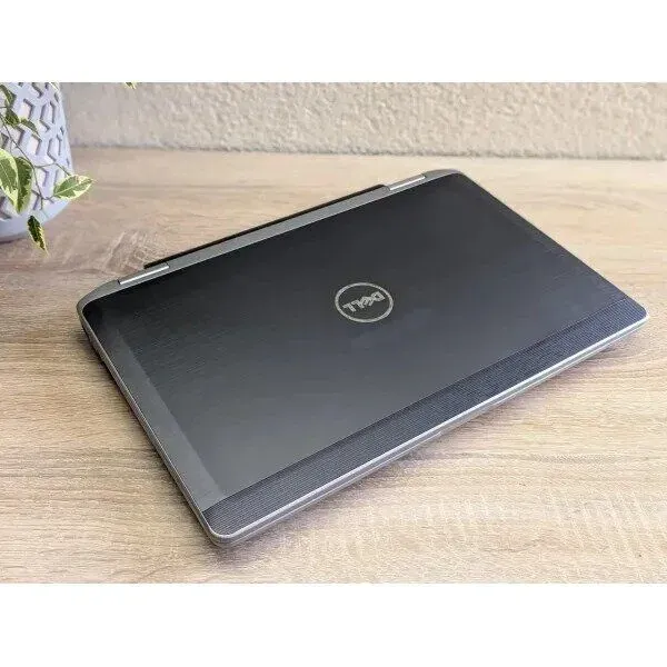 Ноутбук Б-клас Dell Latitude E6330 / 13.3" (1366x768) TN / Intel Core i5-3340M (2 (4) ядра по 2.7 - 3.4 GHz) / 8 GB DDR3 / 128 GB SSD / Intel HD Graphics 4000 б/в - зображення 8