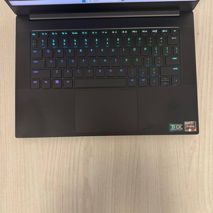 Ігровий ультрабук Razer Blade 14 RZ09-0427 / 14" (2560x1440) IPS / AMD Ryzen 9 6900HX (8 (16) ядер по 3.3 - 4.9 GHz) / 16 GB DDR5 / 1000 GB SSD NVMe / nVidia GeForce RTX 3080 Ti, 16 GB GDDR6, 256-bit / WebCam б/в - зображення 7