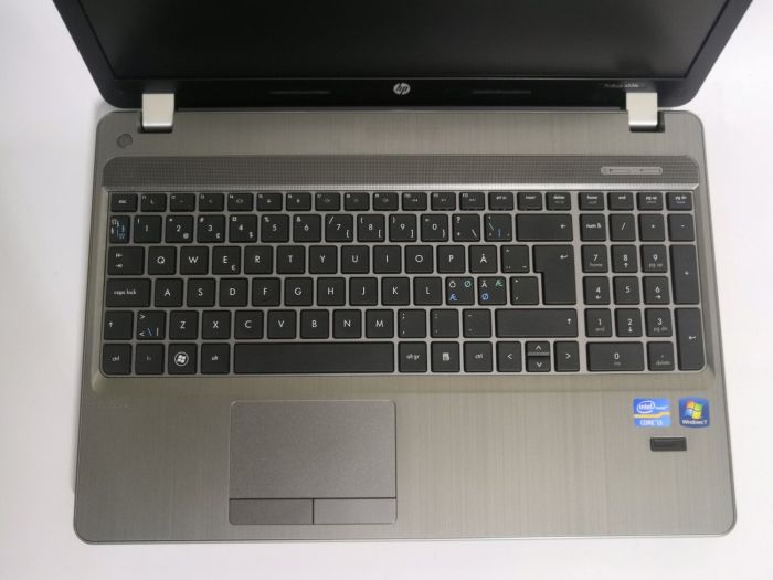 Ноутбук HP ProBook 4530s / 15.6" (1366x768) TN / Intel Core i3-2310M (2 (4) ядра по 2.1 GHz) / 4 GB DDR3 / 320 GB HDD / Intel HD Graphics 3000 / WebCam / DVD-ROM б/в - изображение 3