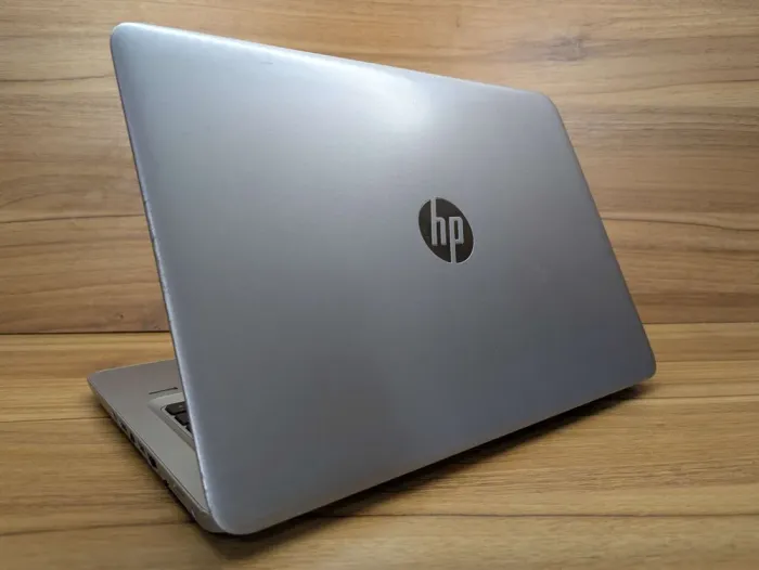 Ультрабук HP EliteBook 840 G3 / 14" (1366x768) TN / Intel Core i5-6300U (2 (4) ядра по 2.4 - 3.0 GHz) / 8 GB DDR4 / 240 GB SSD / Intel HD Graphics 520 / TouchID / WebCam / Windows 10 б/в - зображення 7