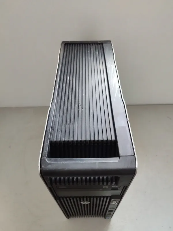 Робоча станція Б-клас HP Z620 Workstation Tower / 2x Intel Xeon E5-2658 v2 (10 (20) ядер по 2.4 - 3.0 GHz) / 64 GB DDR3 / 240 GB SSD / nVidia Quadro 4000, 2 GB GDDR5, 256-bit / DisplayPort б/в - зображення 4