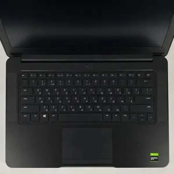 Ігровий ноутбук Б-клас Razer Blade RZ09-0195 / 14" (1920x1080) IPS / Intel Core i7-6700HQ (4 (8) ядра по 2.6 - 3.5 GHz) / 16 GB DDR4 / 512 GB SSD / nVidia GeForce GTX 1060, 6 GB GDDR5, 192-bit / WebCam / HDMI б/в - зображення 4