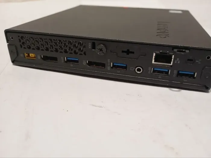 Неттоп Б-клас Lenovo ThinkCentre M700 Tiny USFF / Intel Core i3-6100T (2 (4) ядра по 3.2 GHz) / 4 GB DDR4 / 128 GB SSD M.2 / Intel HD Graphics 530 / Блок живлення в комплекті б/в - зображення 4