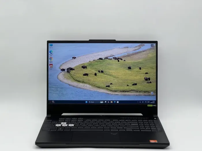 Ігровий ноутбук Asus TUF Gaming A15 FA507XU / 15.6" (1920x1080) IPS / AMD Ryzen 9 7940HS (8 (16) ядер по 4.0 - 5.2 GHz) / 16 GB DDR5 / 480 GB SSD / nVidia GeForce RTX 4050, 6 GB GDDR6, 96-bit / WebCam б/в - зображення 2