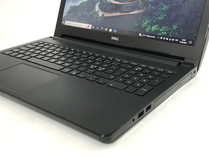 Ноутбук Б-клас Dell Vostro 3558 / 15.6" (1366x768) TN / Intel Core i3-4005U (2 (4) ядра по 1.7 GHz) / 8 GB DDR3 / 500 GB HDD / Intel HD Graphics 4400 / WebCam / DVD-ROM б/в - зображення 9